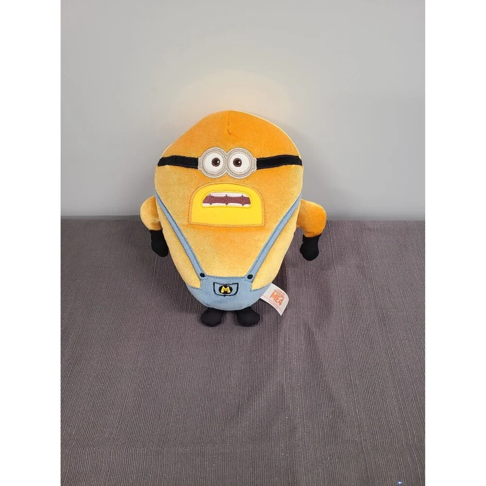 DESPICABLE ME 4 Movie MEGA MINION DAVE 8” Universal City Studios Plush 2024 Rare